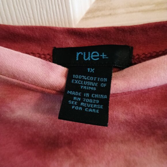Rue + Burgundy Tie Dye Womens Top, 1X, Rip Front, New - Picture 3 of 4